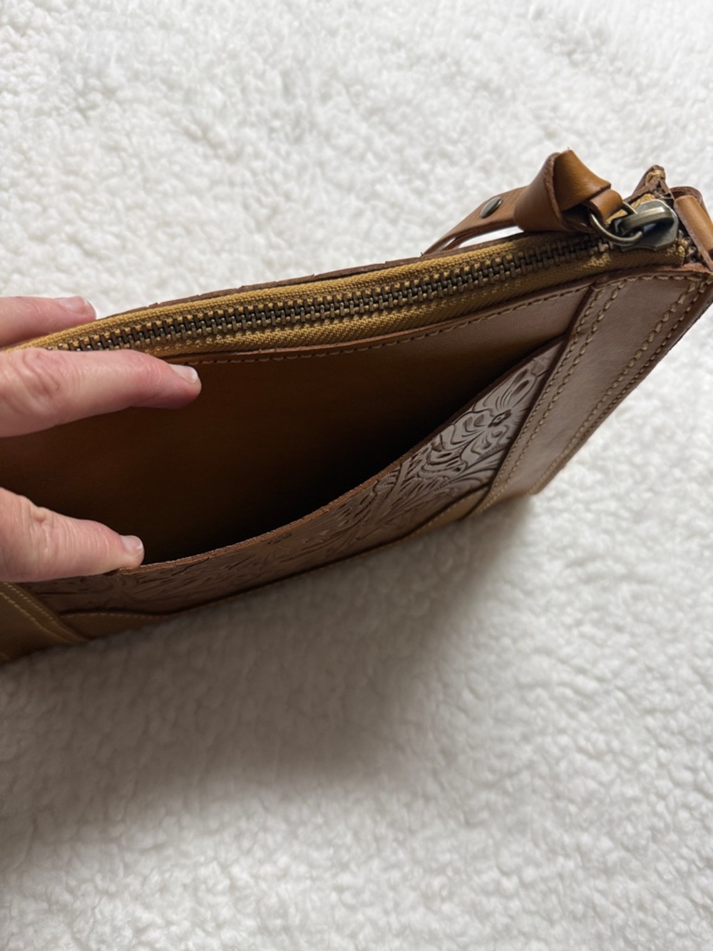 FRYE Brown Tooled Leather Crossbody Bag brown Retired - Picture 5 of 10